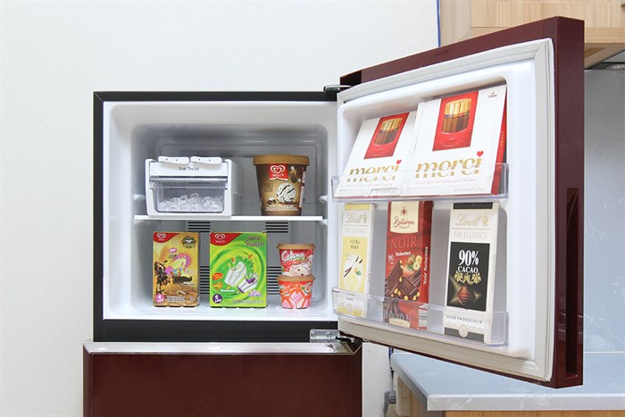 Tủ lạnh Panasonic 199 lít NR-BN211GRVN Màu Đỏ