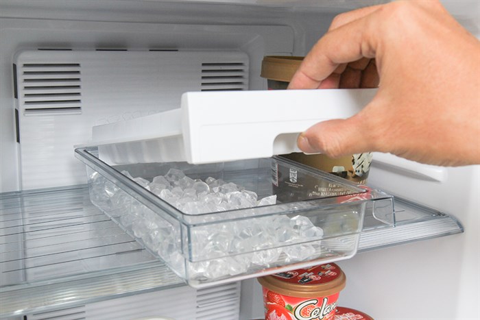 Tủ lạnh Panasonic Inverter 152 lít NR-BA178PSVN Màu Xám