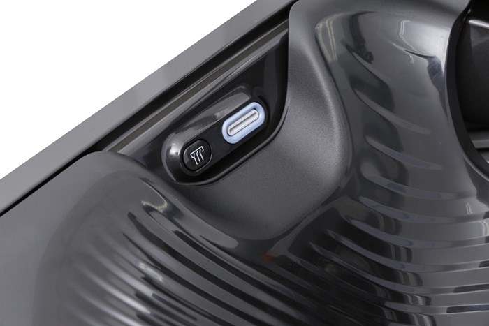 Máy giặt Samsung Inverter 18 kg WA18M8700GV/SV Màu Đen