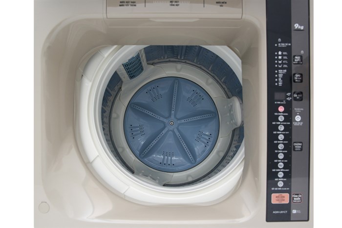 Máy giặt Aqua 9 Kg AQW-U91CT N Màu Vàng