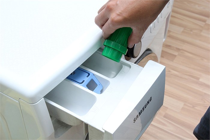 Máy giặt Samsung WF9752N5C 7.5 kg