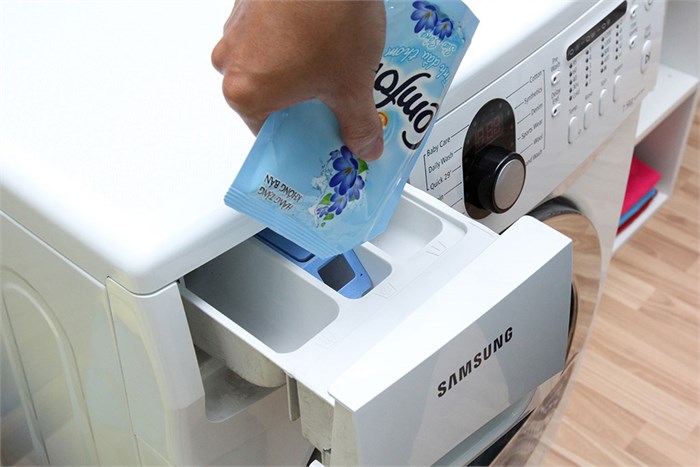 Máy giặt Samsung WF9752N5C 7.5 kg