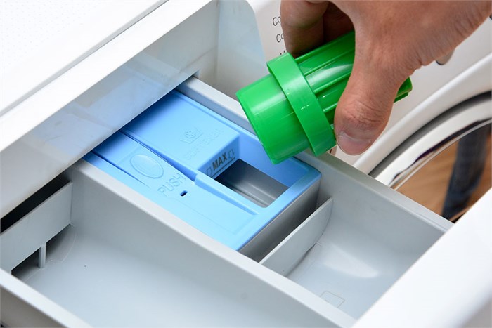 Máy giặt LG 8 kg WD-13600