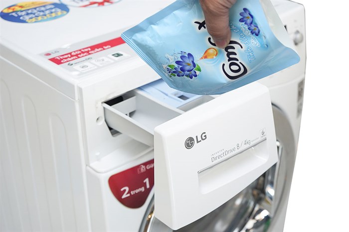 Máy giặt sấy LG 8 kg WD-20600