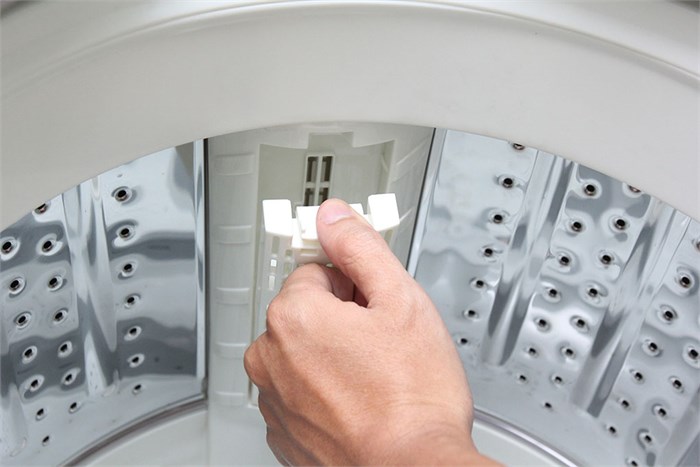 Máy giặt Sanyo ASW-U700Z1T 7kg Màu Bạc