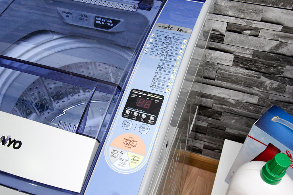 Máy giặt Sanyo ASW-U700Z1T 7kg Màu Bạc