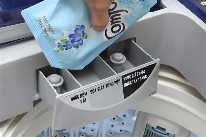 Máy giặt Sanyo 9kg ASW-DQ900ZT Màu Bạc