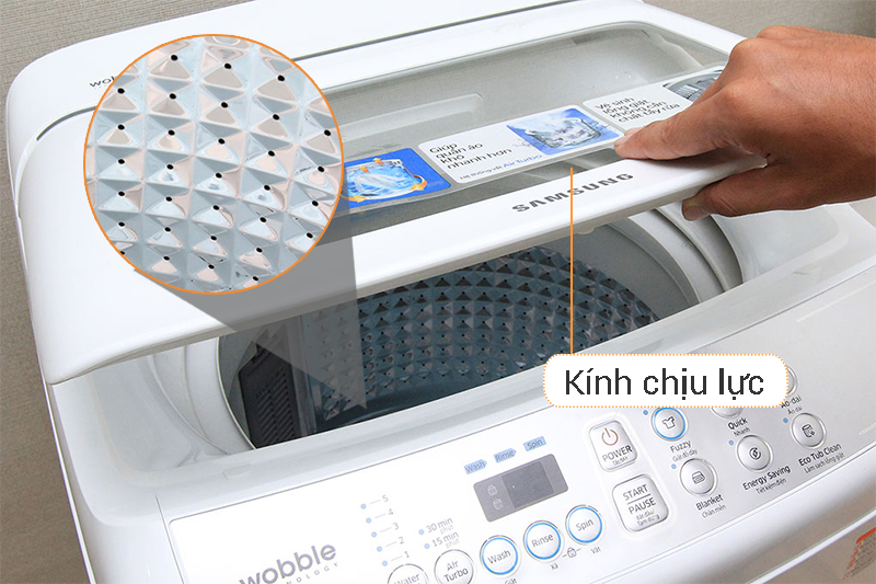 Lồng giặt là lồng đứng làm bằng thép chống gỉ