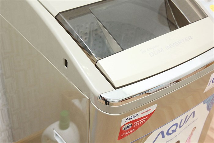 Máy giặt Aqua 9 kg AQW-DQ900HT