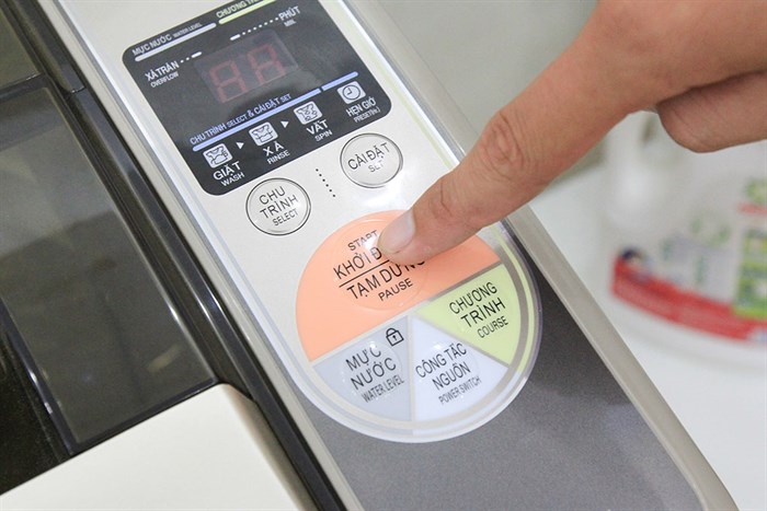 Máy giặt Aqua 7 Kg AQW-U700Z1T