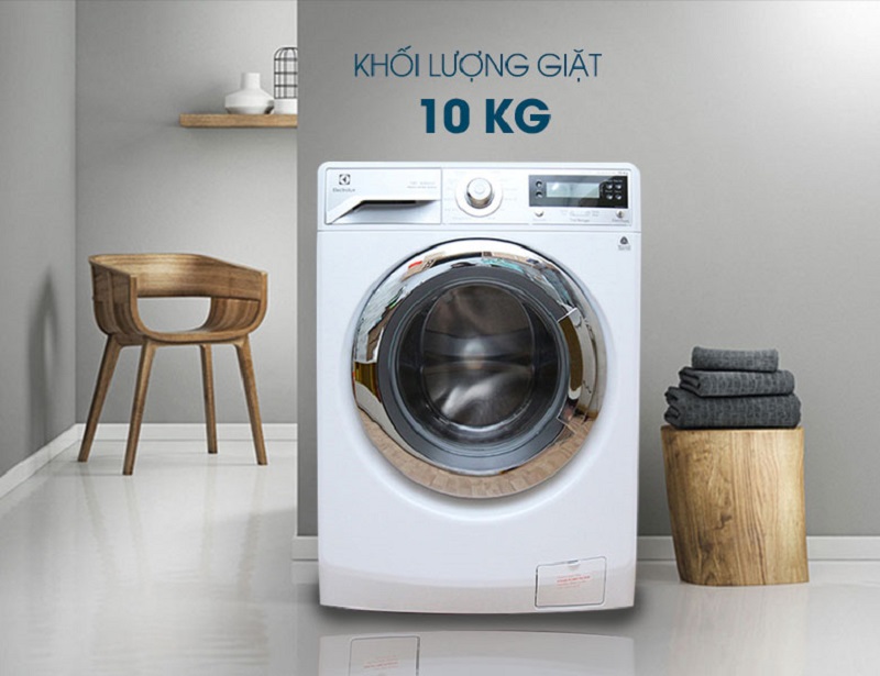 Với thiết kế độc đáo, máy giặt Electrolux EWF12022 sẽ đem lại sự mới mẻ nhưng không kém phần sang trọng và đẳng cấp cho gia đình bạn