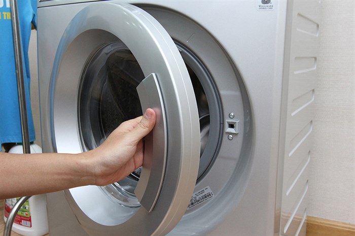 Máy giặt Electrolux Inverter 8 kg EWF12832S Màu Xám