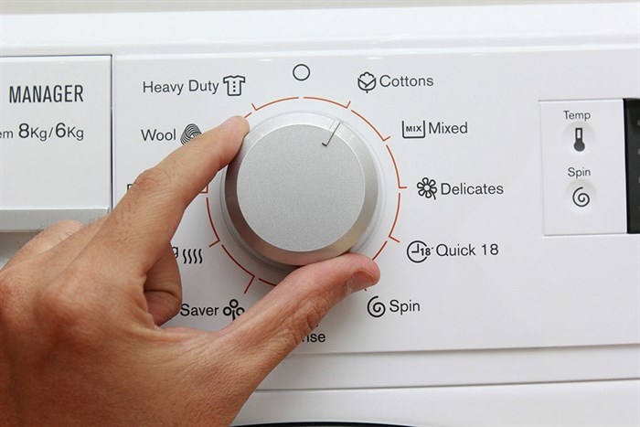 Máy giặt sấy Electrolux Inverter 8 kg EWW12842 Màu Trắng