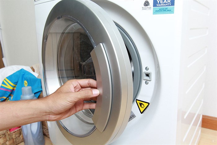 Máy giặt sấy Electrolux Inverter 8 kg EWW12842 Màu Trắng