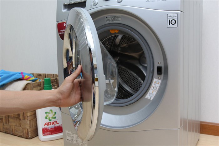 Máy giặt LG 9 kg F1409NPRL