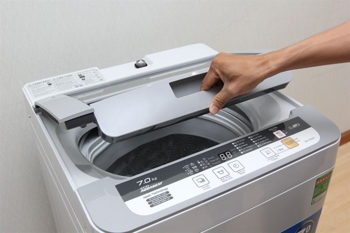 Máy giặt Panasonic 7 kg NA-F70VS7HCV Màu Xám nhạt