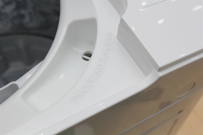 Máy giặt Panasonic 7.6 kg NA-F76VS7WCV Màu Trắng