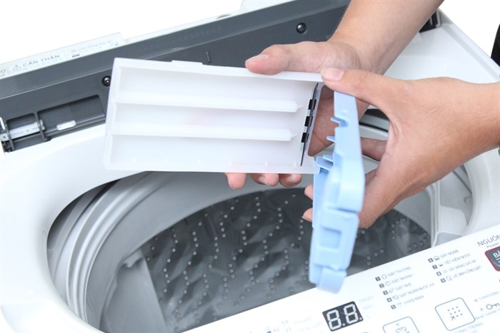 Máy giặt Panasonic 7.6 kg NA-F76VG7WCV Màu Trắng