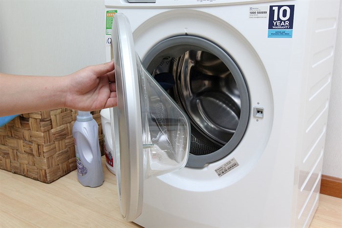 Máy giặt Electrolux 8 kg EWF12843 Màu Trắng