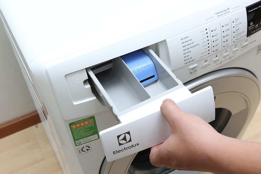 Máy giặt Electrolux 8 kg EWF12843 Màu Trắng