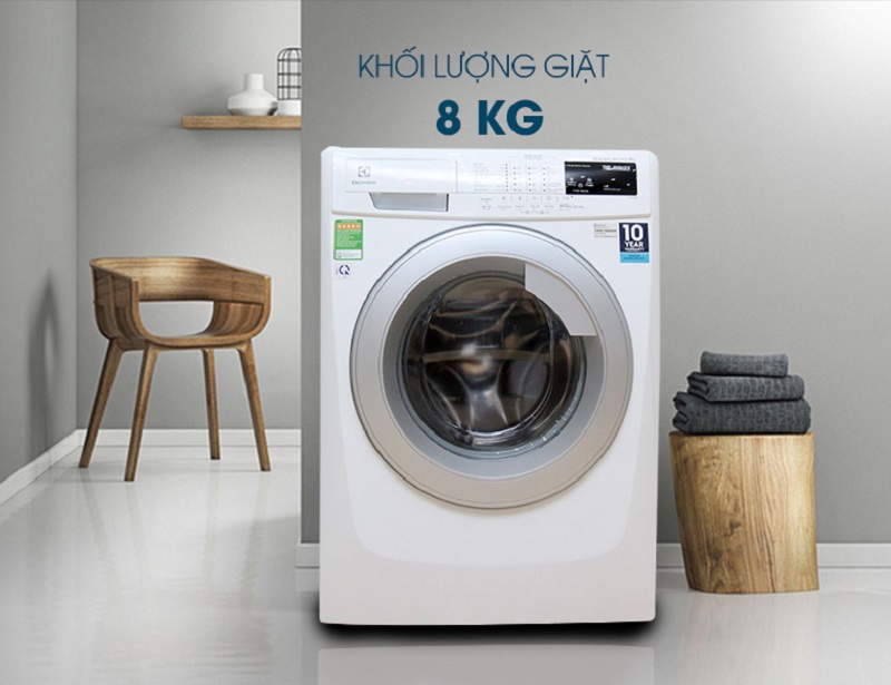 Có kiểu dáng hiện đại phối hợp cùng gam màu trắng thanh nhã, máy giặt Electrolux EWF12843 sẽ tô điểm thêm cho sự tinh tế trong thiết kế căn nhà của bạn Có kiểu dáng hiện đại phối hợp cùng gam màu trắng thanh nhã, máy giặt Electrolux EWF12843 sẽ tô điểm thêm cho sự tinh tế trong thiết kế căn nhà của bạn