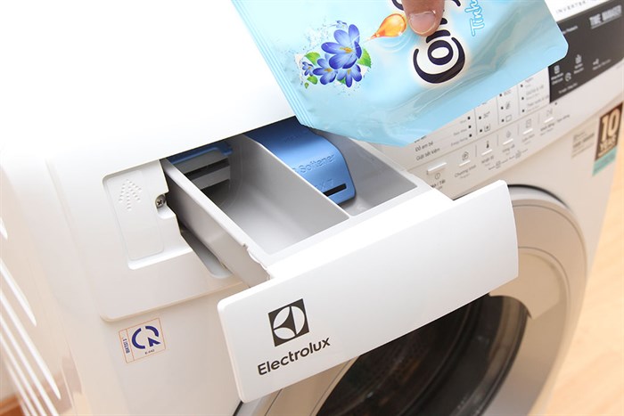 Máy giặt Electrolux Inverter 7.5 kg EWF10744 Màu Trắng