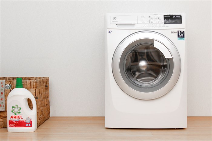 Máy giặt Electrolux Inverter 7.5 kg EWF10744 Màu Trắng