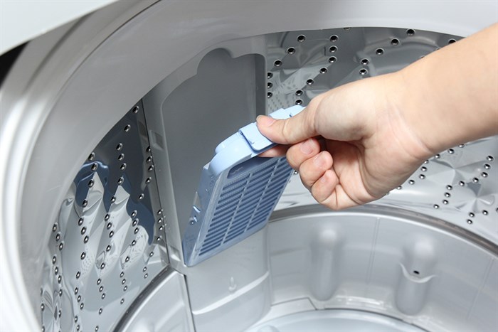 Máy giặt Panasonic 7.6 kg NA-F76VG9HRV Màu Bạc