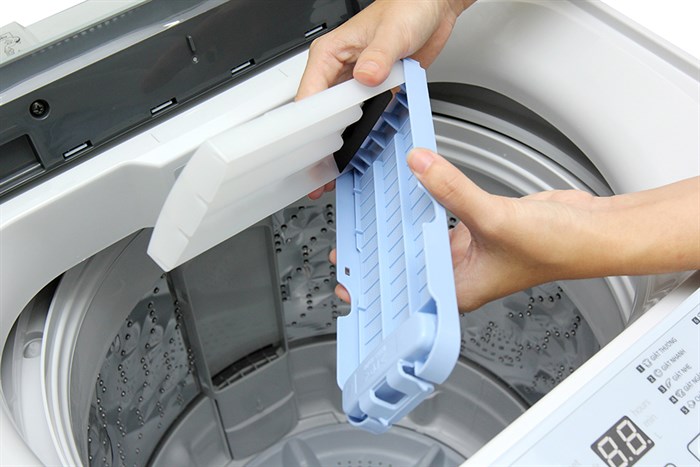 Máy giặt Panasonic 7.6 kg NA-F76VG9HRV Màu Bạc