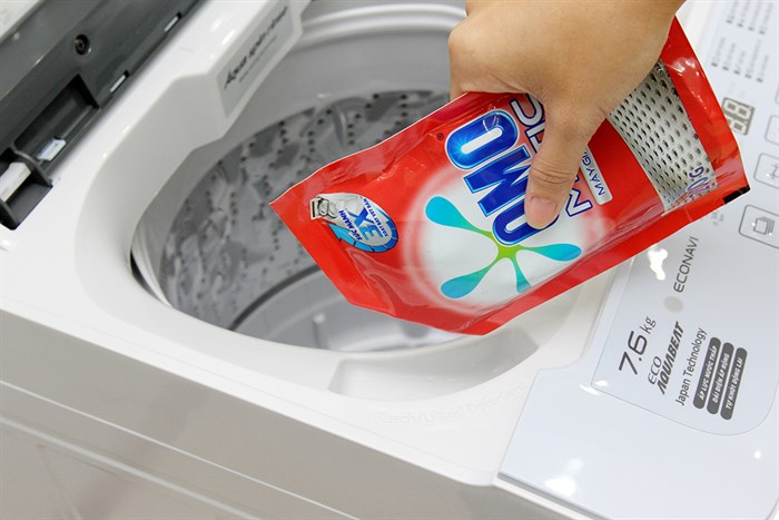 Máy giặt Panasonic 7.6 kg NA-F76VG9HRV Màu Bạc