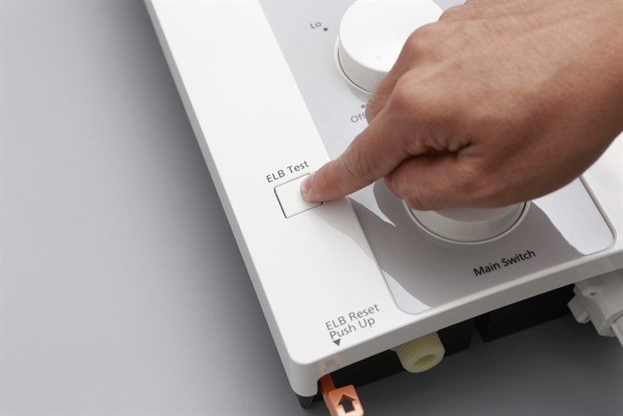 Máy nước nóng trực tiếp Panasonic 3500W DH-3RL2VH Màu Trắng