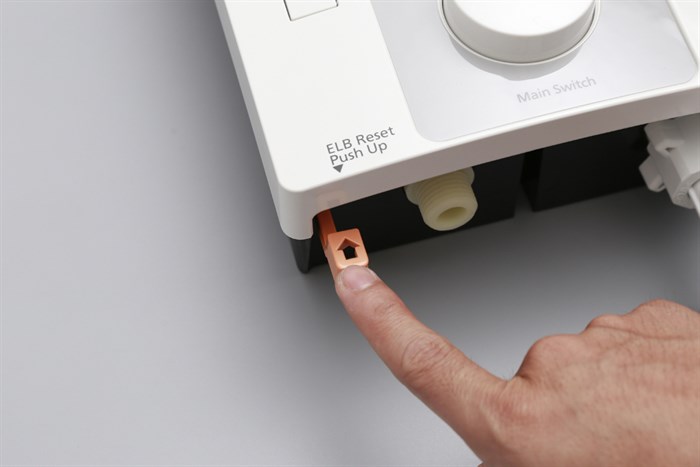 Máy nước nóng trực tiếp Panasonic 3500W DH-3RL2VH Màu Trắng