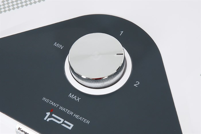 Máy nước nóng trực tiếp Kangaroo 4000W KG589G Màu Trắng