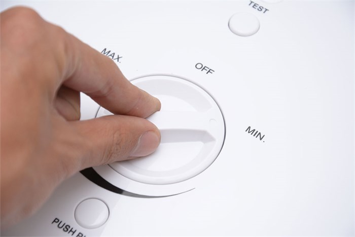 Máy nước nóng Ferroli DIVO SSP 4.5 kW Màu Trắng