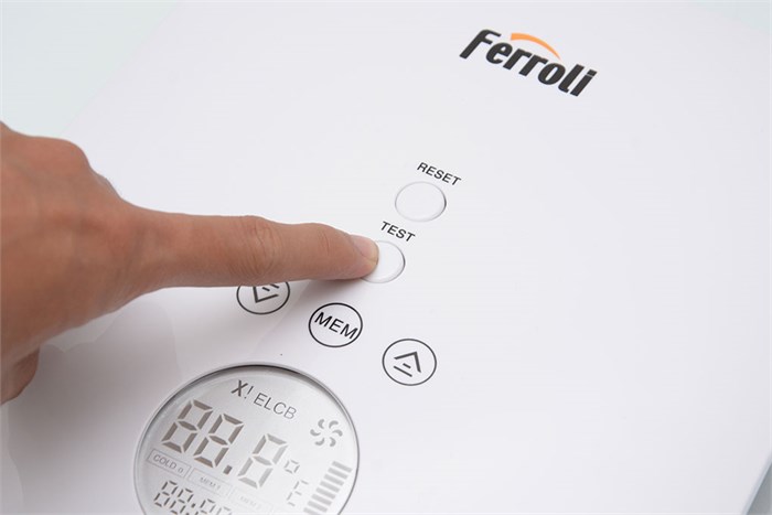 Máy nước nóng Ferroli DIVO SDN 4.5 kW Màu Trắng