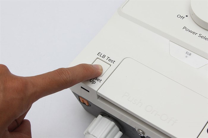 Máy nước nóng trực tiếp Panasonic 4500W DH-4MP1VW Màu Trắng