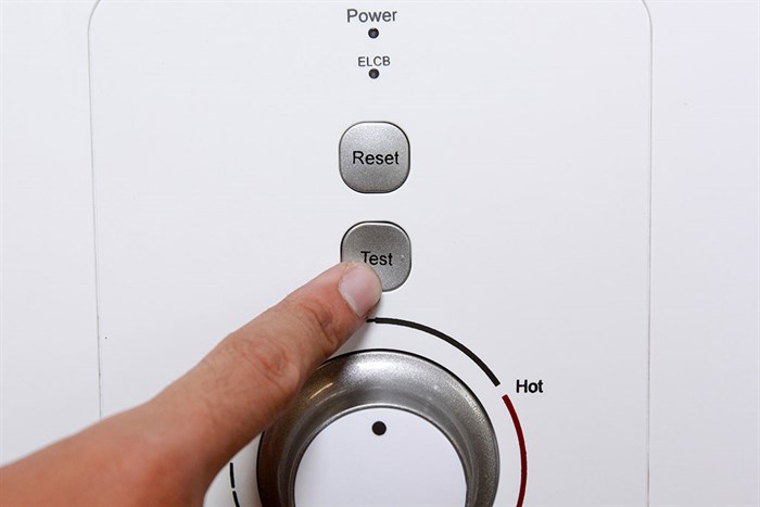 Bình nước nóng Electrolux EWS15DDX-DW 15 lít Màu Trắng