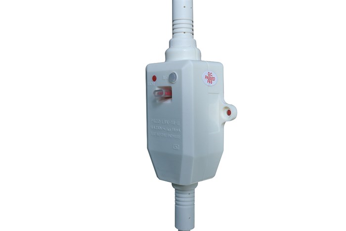 Máy nước nóng gián tiếp Ariston 15 lít 2500W AN 15 LUX FE Màu Trắng - Đen