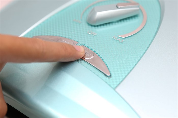 Máy nước nóng Centon KS500E SOLID 4.5 kW Màu Xanh lá