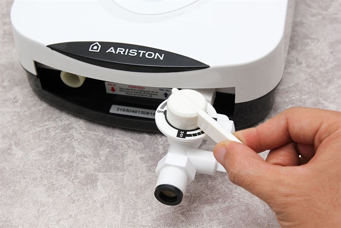 Máy nước nóng Ariston VR-M4522EP-WH W/White 4.5 kW Màu Trắng