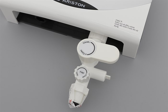 Máy nước nóng Ariston SM45PE-VN Màu Trắng