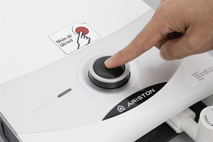 Máy nước nóng Ariston SM45PE-VN Màu Trắng