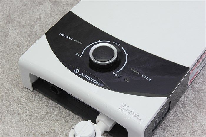 Máy nước nóng Ariston SMC45E-VN 4500W Màu Xám