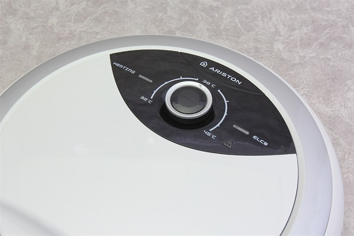 Máy nước nóng trực tiếp Ariston 4500W RMC45E-VN Màu Trắng - Xám
