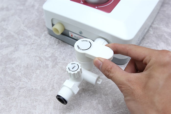 Máy nước nóng Electrolux EWE451GX-DWR Màu Trắng - Đỏ