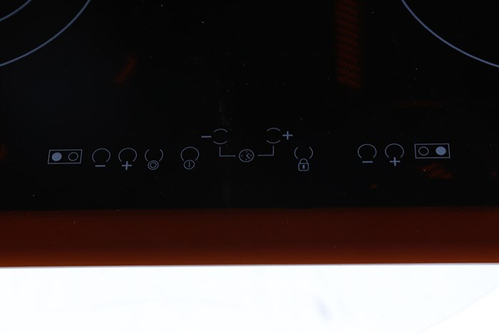 Bếp từ hồng ngoại lắp âm Teka IR 720 Màu Đen