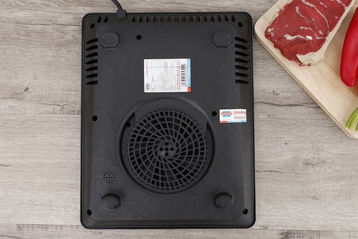 Bếp từ Sunhouse SHD6149 Màu Đen