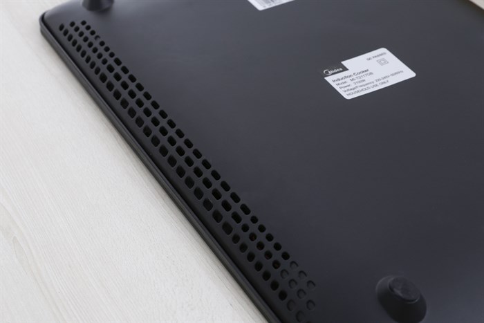 Bếp từ Midea MI-T2117DB Màu Đen