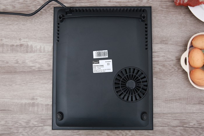 Bếp từ Midea MI-T2117DE Màu Đen