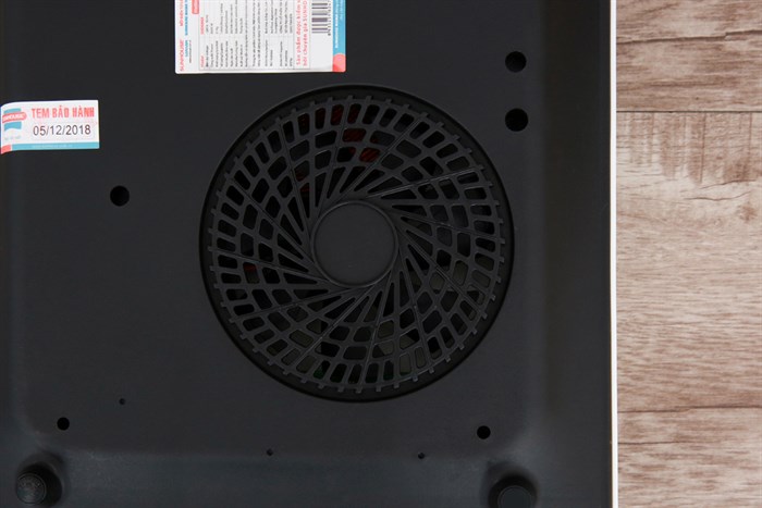 Bếp từ Sunhouse Mama SHD6868 Màu Trắng - Vàng